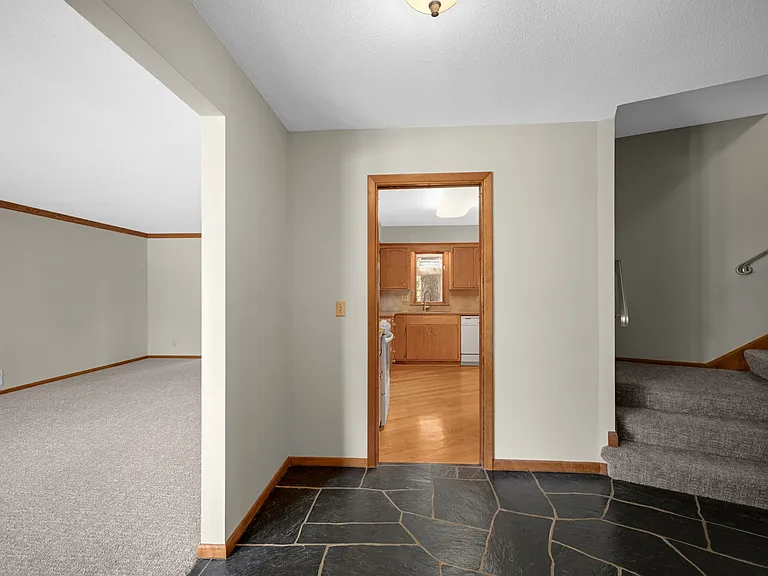 7410 Oaklawn Ave — Photo 4