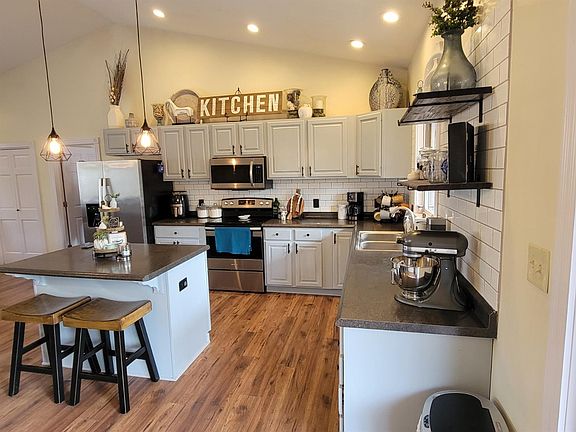 3rd image of 517 Eagleview Dr Lot 1224