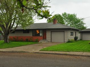 1632 SE Arthur St, Dallas, OR 97338