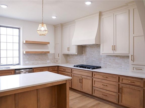 3rd image of 26103 Blue Mills Rd