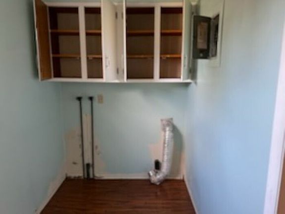 5th image of 108 S Gilmore St
