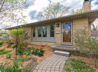 1436 Glastonbury Rd, Ann Arbor, MI 48103