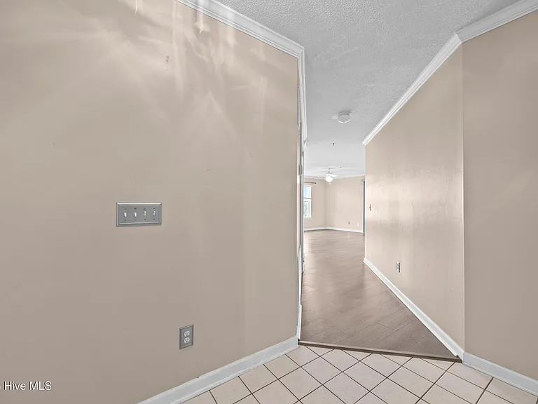 1604 Willoughby Park Ct #1 — Photo 7