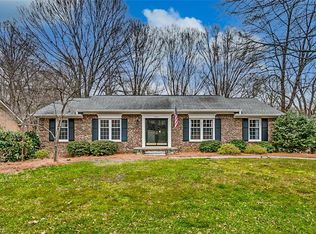2806 Asbury Ter, Greensboro, NC 27408