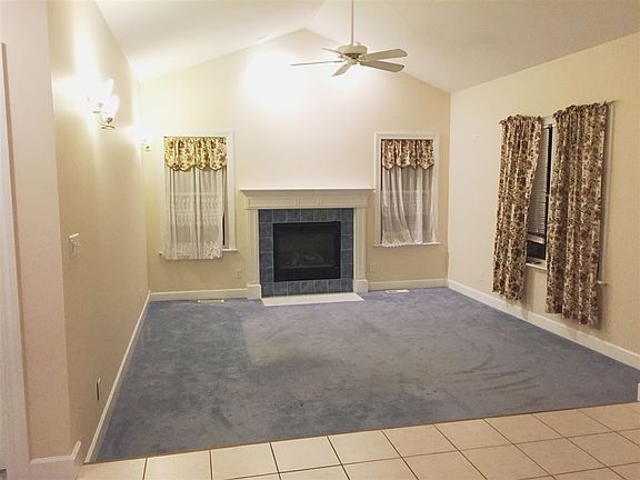 5th image of 20 Long Creek Dr