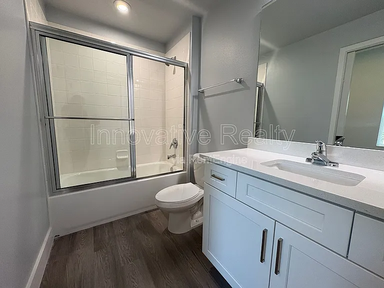 2240 Florida Dr #101 — Photo 15