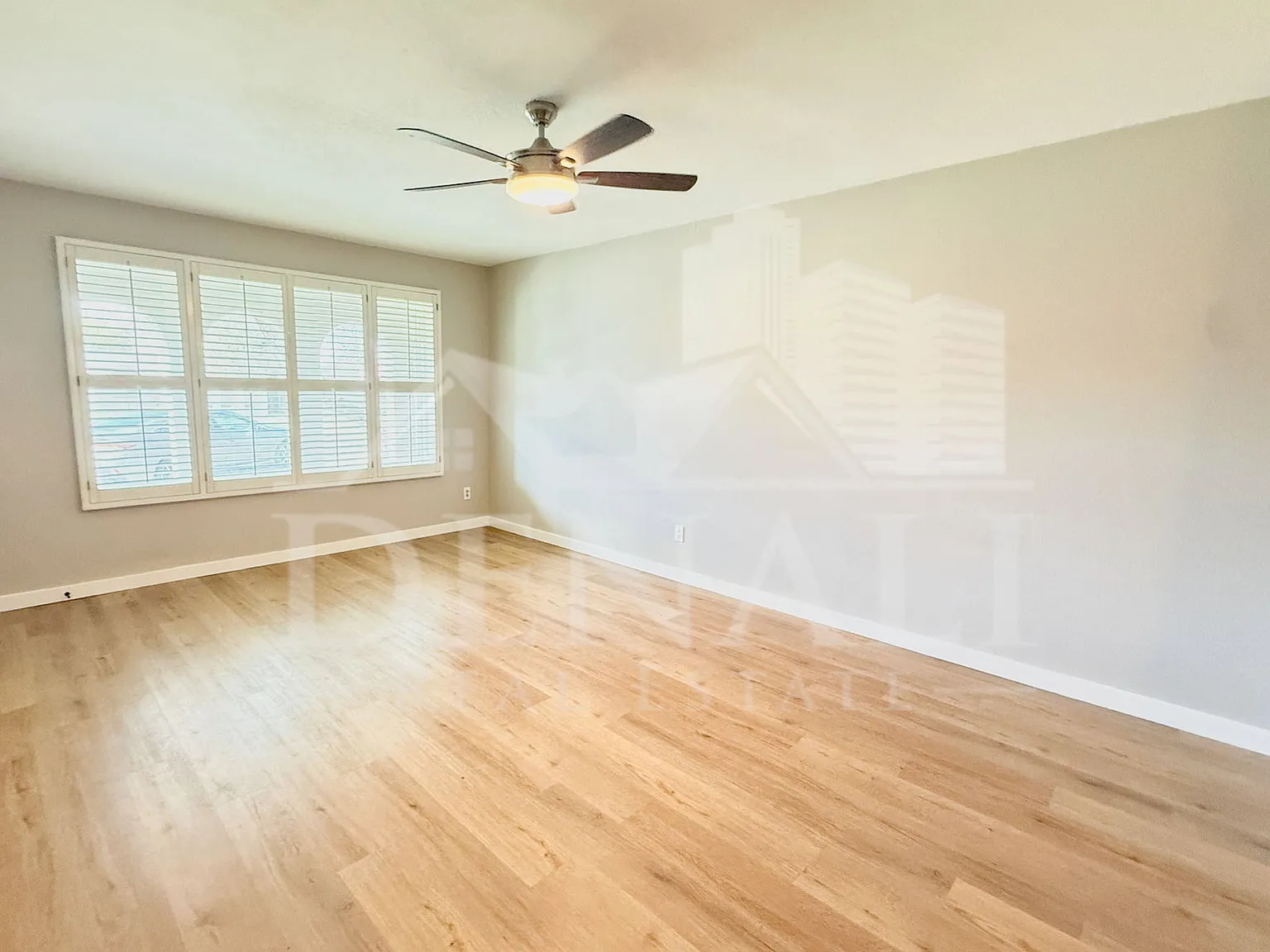 3 bed, 2.0 bath, 1352 sqft, $2,695 — Photo 3