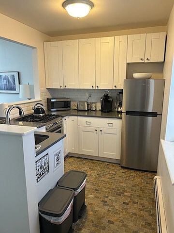 1st image of 396 Waverly Ave #1