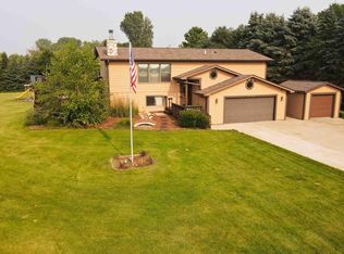 N6236 Willow Glen ROAD, Oconomowoc, WI 53066