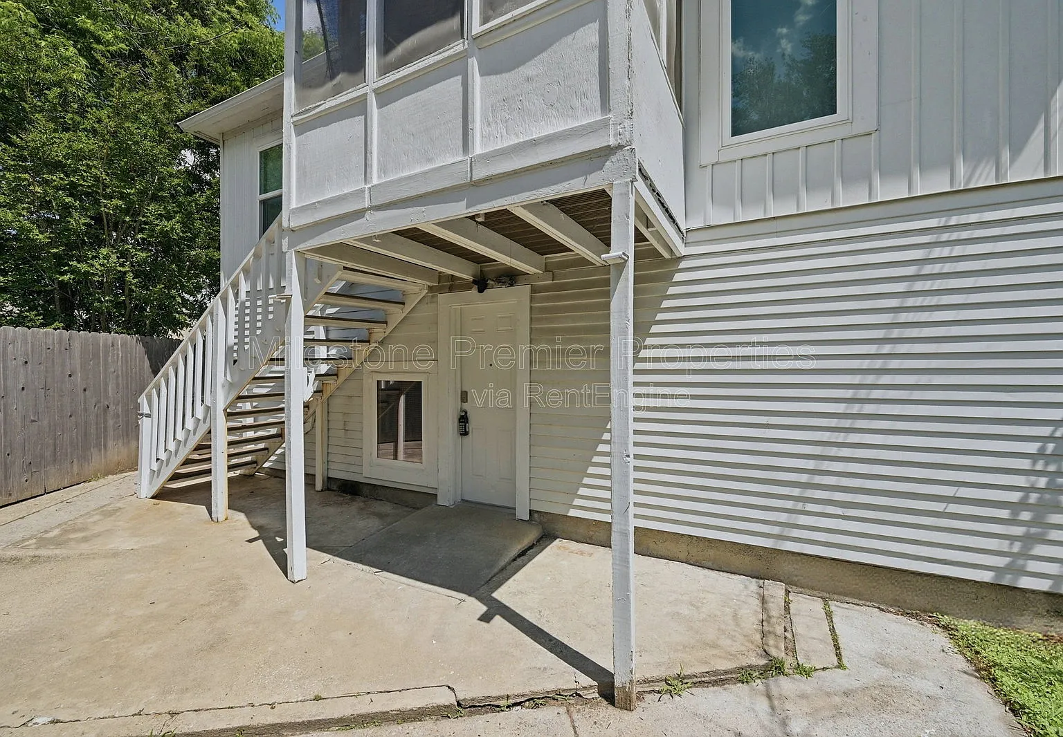 1 bed, 1.0 bath, 627 sqft, $650 — Photo 1