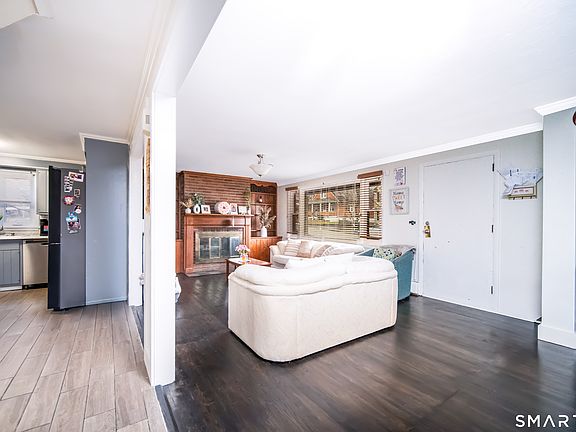 5th image of 147 Funston Avenue