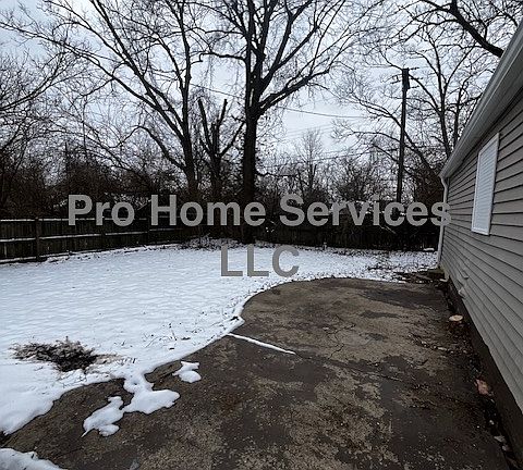 4th image of 2055 Kensington Dr