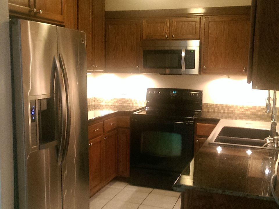 1st image of 270 Dover Dr
