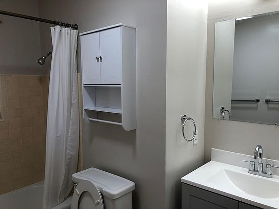 3rd image of 6548 Dartmoor Way