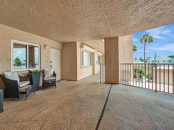3rd image of 5300 Gulf Dr Unit 104