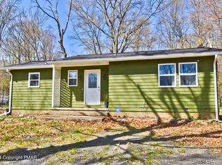 4949 Pine Ridge Dr W, Bushkill, PA 18324