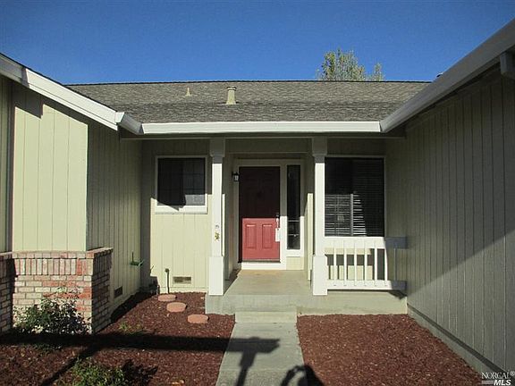 2nd image of 2107 Caulfield Ln