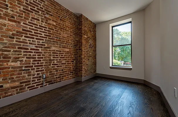 Rented by Nooklyn NYC LLC | media 40