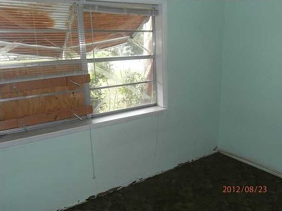 4th image of 364 Osborne Dr NE