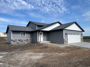 311 11th St SE, Freeport, MN 56331