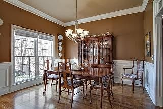 3rd image of 300 Salem Ct
