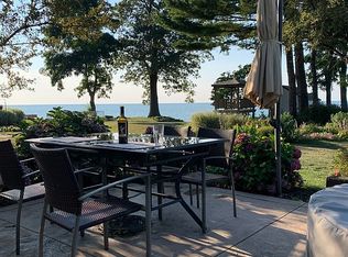 33134 Lake Rd, Avon Lake, OH 44012