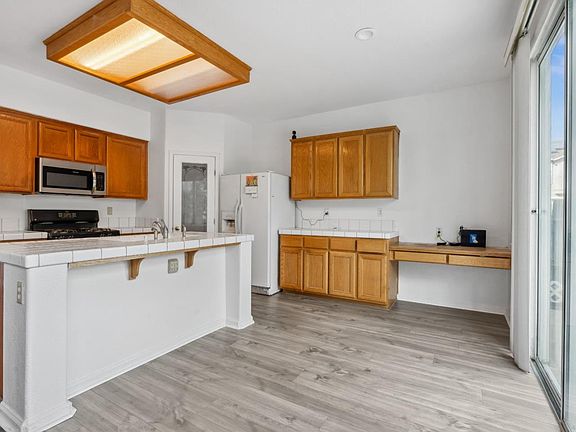 3rd image of 4114 Van Gogh Ct