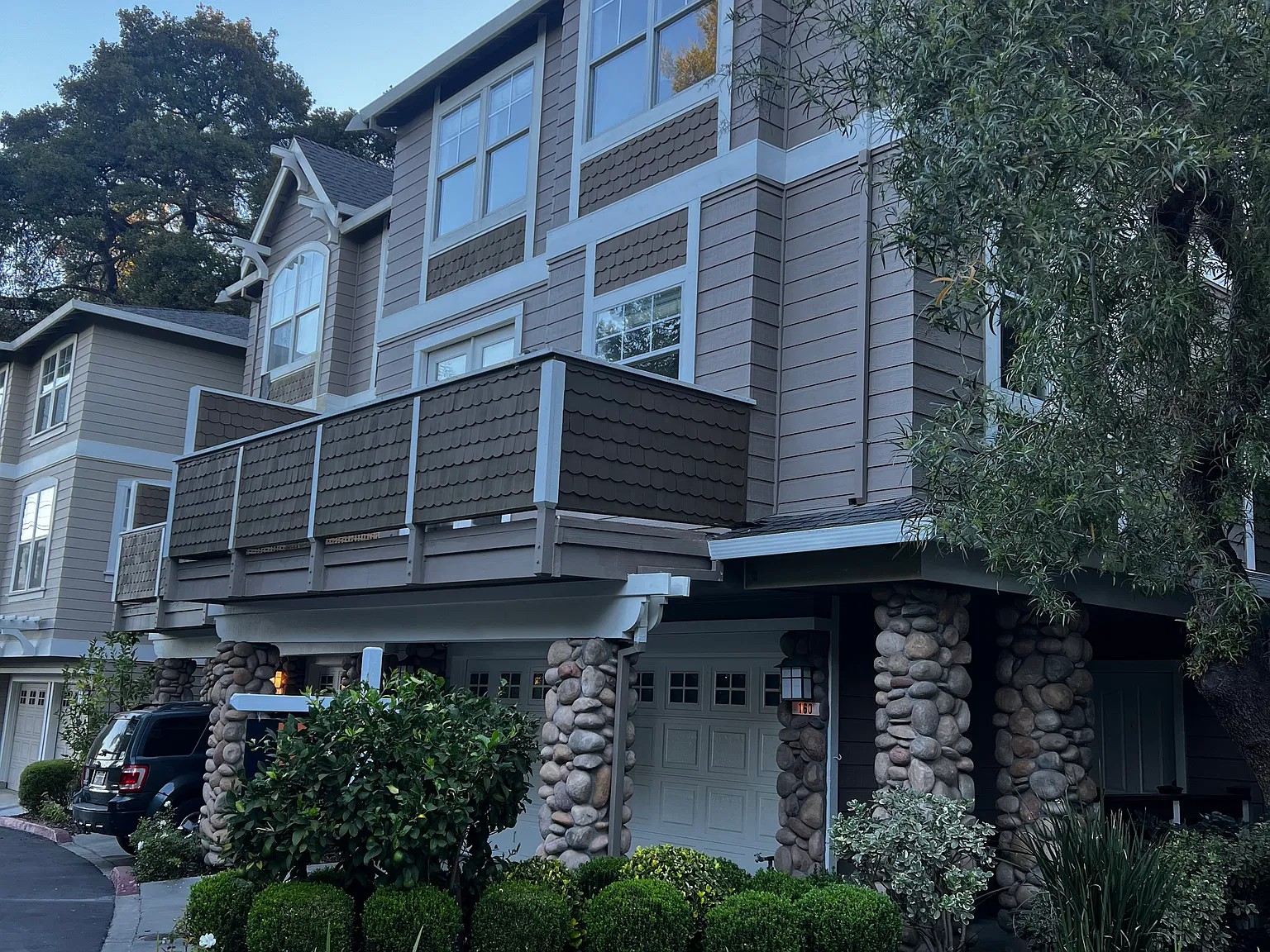 3 bed, 2.5 bath, 1650 sqft, $7,500 — Photo 2