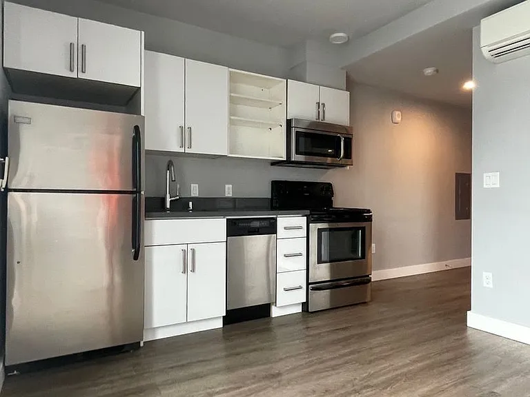 215 Boylston Ave E #3 — Photo 4