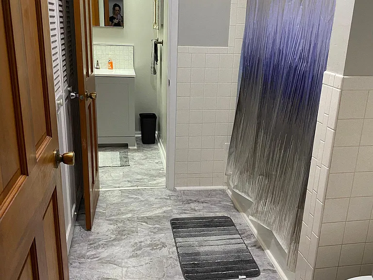 Middle bath