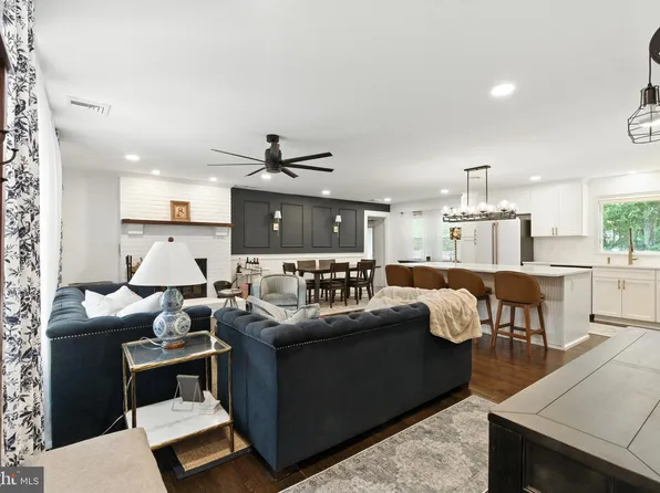 1901 Shady Ln, Toms River, NJ 08753