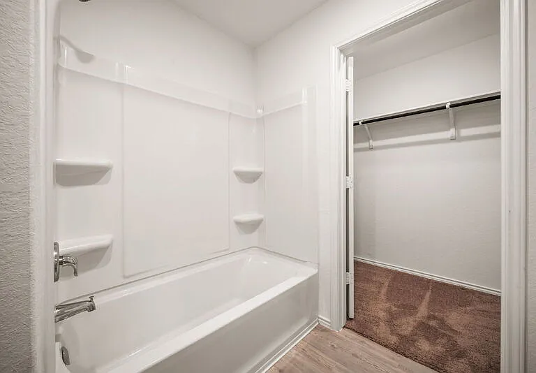 5703 Dewberry Run — Photo 22