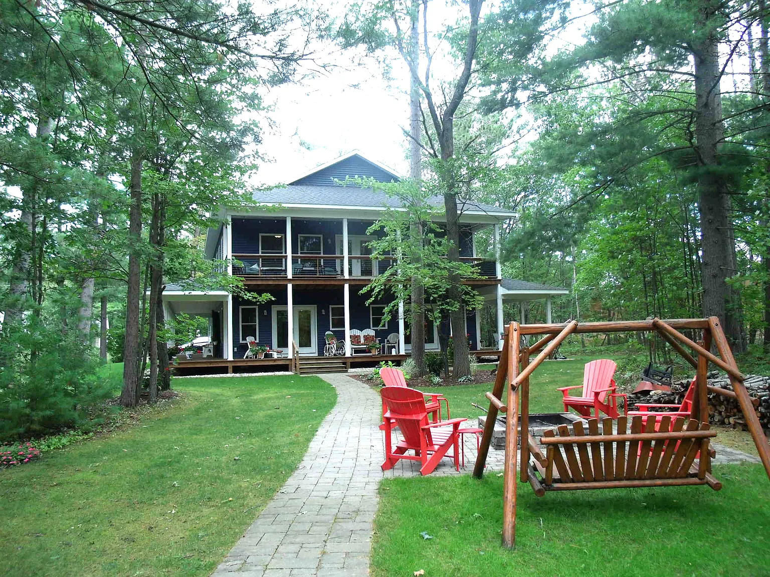 2 bed, 2.5 bath, 1700 sqft, $2,600 — Photo 2