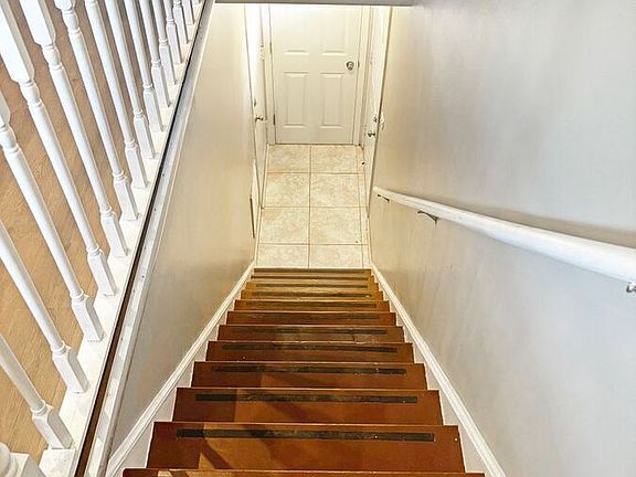 2nd image of 167 Peter Ct #D