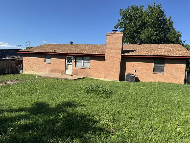 208 Prairie Wind Blvd — Photo 16
