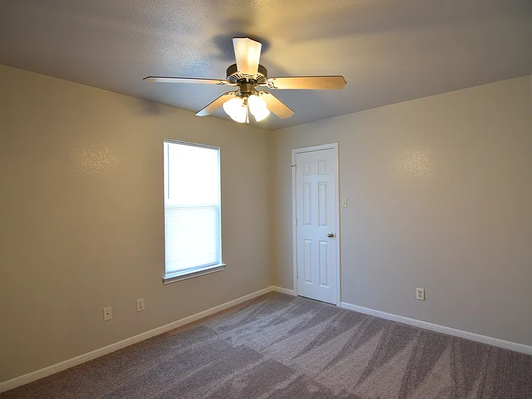 1706 Walker Place Blvd — Photo 13