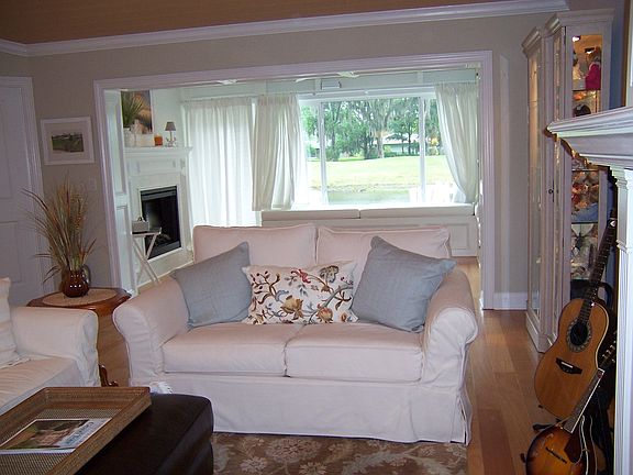 4th image of 76 Lake Forest Pl