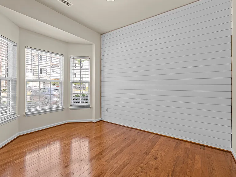 2713 Wyntercrest Ln — Photo 3