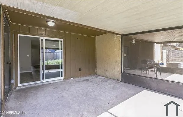 8781 Whispering Pines Dr — Photo 19