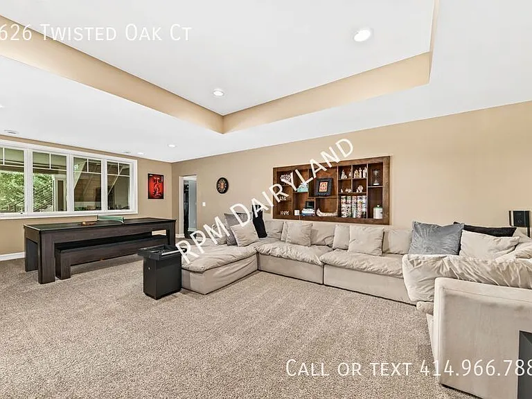 1626 Twisted Oak Ct — Photo 32