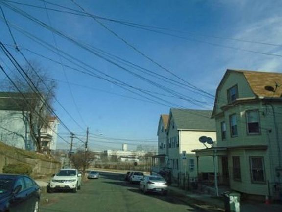 Exterior Neighborhood (street photo)