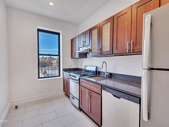 3rd image of 3406 32nd St APT 12D