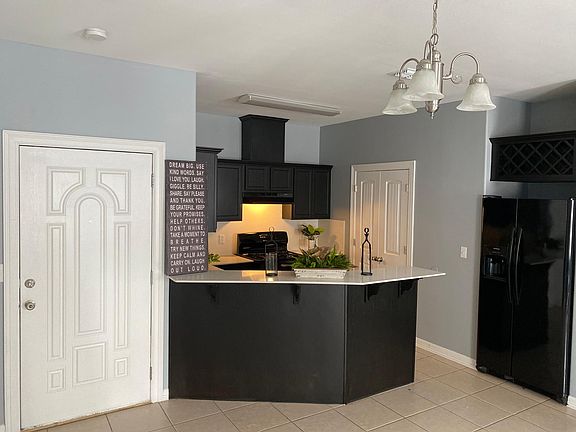 2nd image of 2900 N Texas Blvd #4838a2a7c
