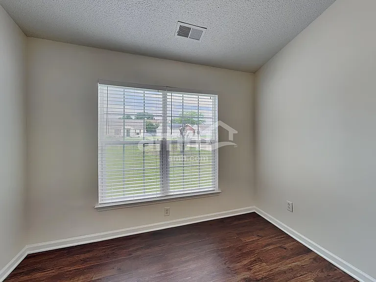 1079 Chapel Creek Rd SW — Photo 6