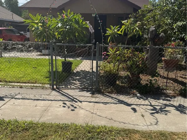 1127 W Victoria St, San Bernardino, CA 92411
