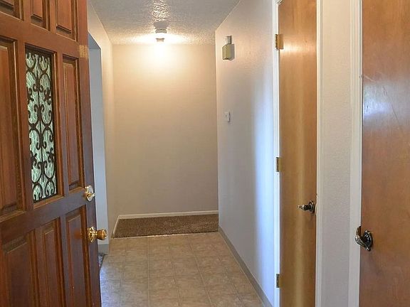 5th image of 1105 N Parkway Ave
