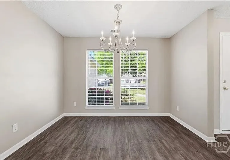 148 Silverton Rd — Photo 23