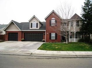 1632 N Villa Ave, Clovis, CA 93619