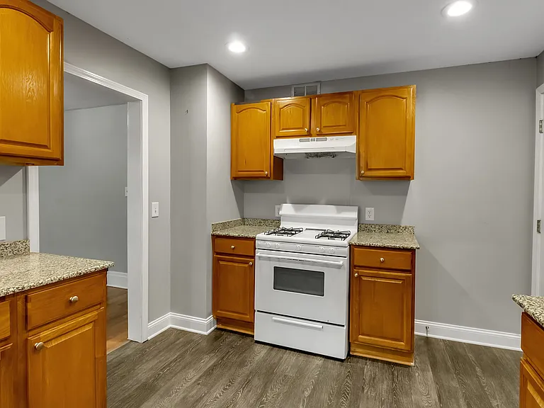 272 Windermere Blvd #2 — Photo 5