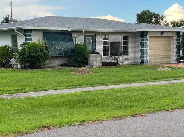 13832 Tamiami Trl, North Port, FL 34287